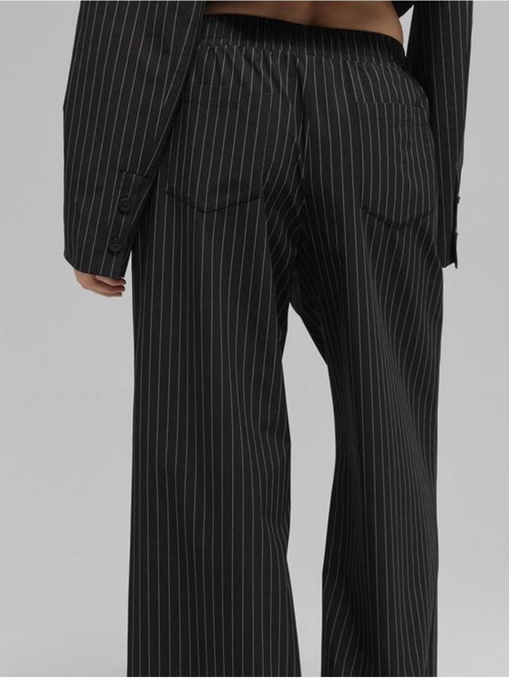 NWT ALO Pinstripe Daylight Boxer Pant in Blk/ Titanium - S (Regular) - Picture 7 of 7
